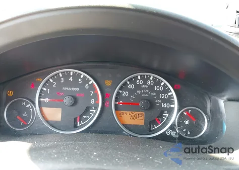 2010 Nissan Pathfinder S z USA, uszkodzony, nr VIN 5N1AR1NB2AC619060